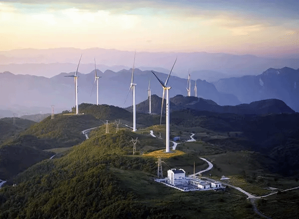 山西建投装置集团华能重庆奉节金凤山风电项目全容量并网发电