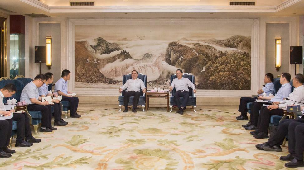 孙波与临汾市委书记李云峰举行事情谈判